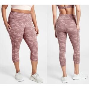 Athleta Ultimate Stash Pocket Texture Camo Capri Leggings Dusty Pink NEW Size 3X
